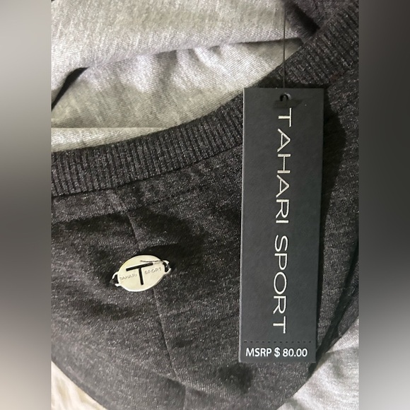 Tahari Sport Crew Neck Top Colorblock Womens - Picture 4 of 5
